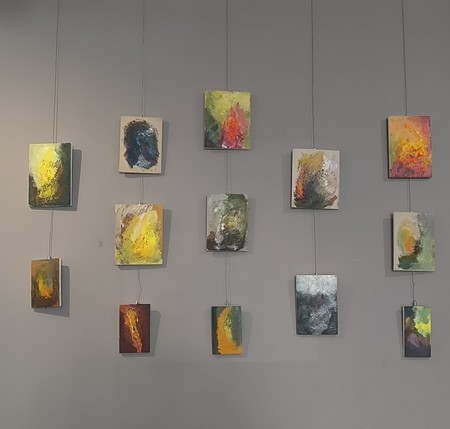 Palettes de Colette Richarme, Exposition Espace Martin Viv�s, 2025. � M.WEISS